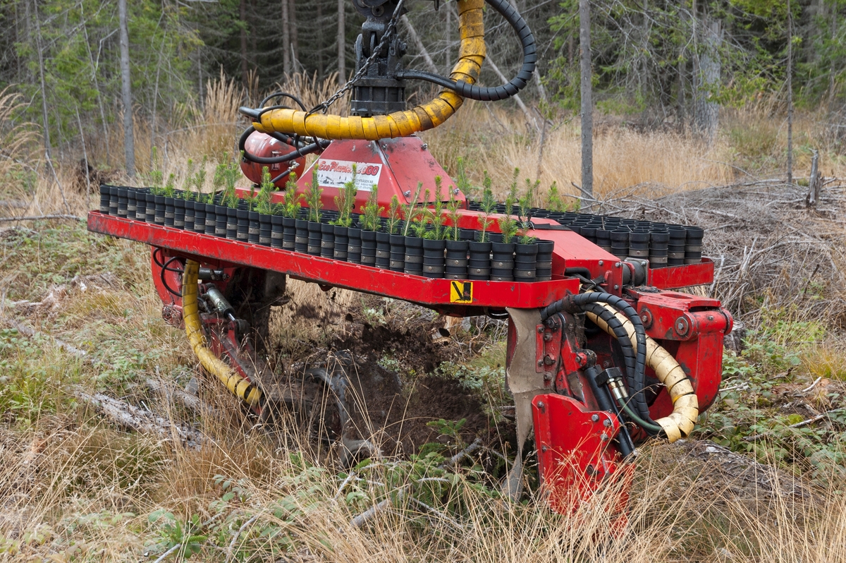 Exploration of excavator-mounted EcoPlanter