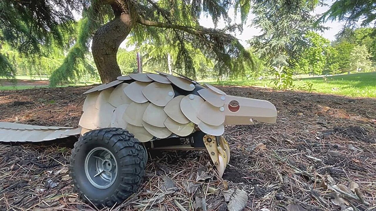 Plantolin planting robot